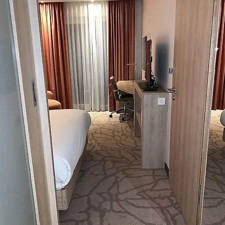 Hampton By Hilton Hotel 3*