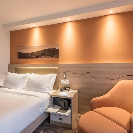 Hampton By Hilton
