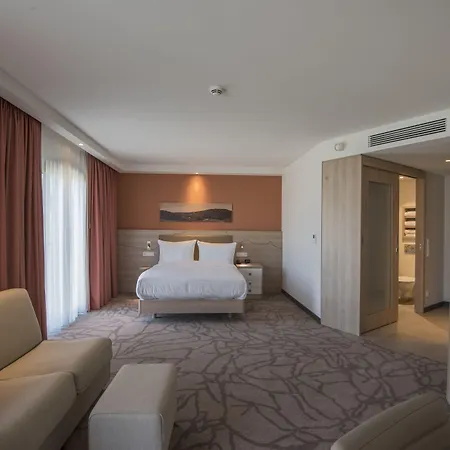 Hampton By Hilton