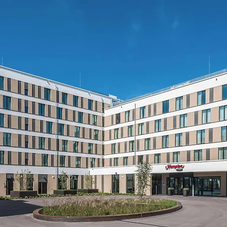 Hampton By Hilton Hotel 3*