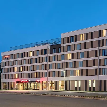 Hampton By Hilton 3*