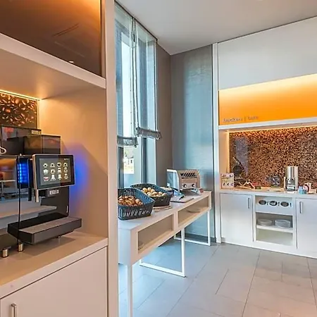 Hampton By Hilton 3* Фрайбург