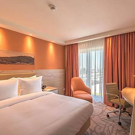 Отель Hampton By Hilton