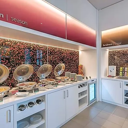 Hampton By Hilton Отель Фрайбург