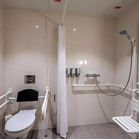 Hampton By Hilton