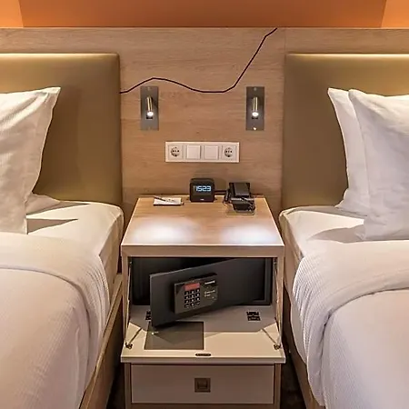 Отель Hampton By Hilton Фрайбург