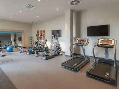 Hampton By Hilton 3*