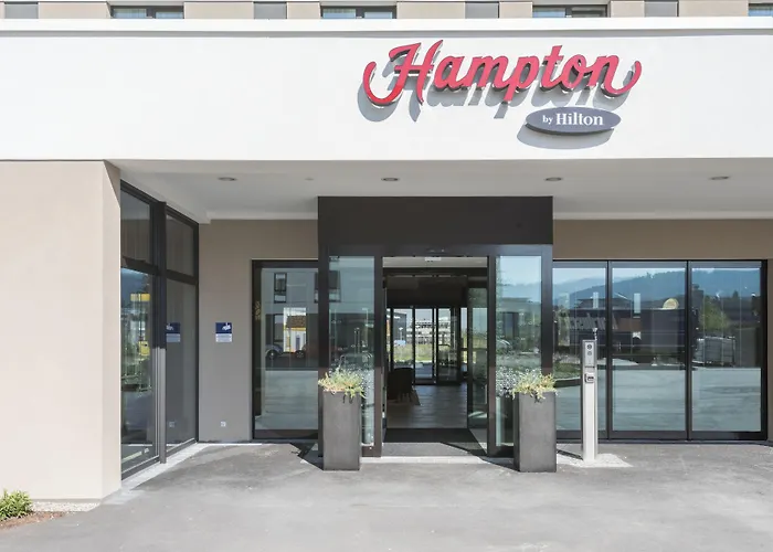 Hotell Hampton By Hilton 3*