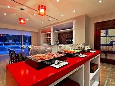 Hotell Hampton By Hilton 3*